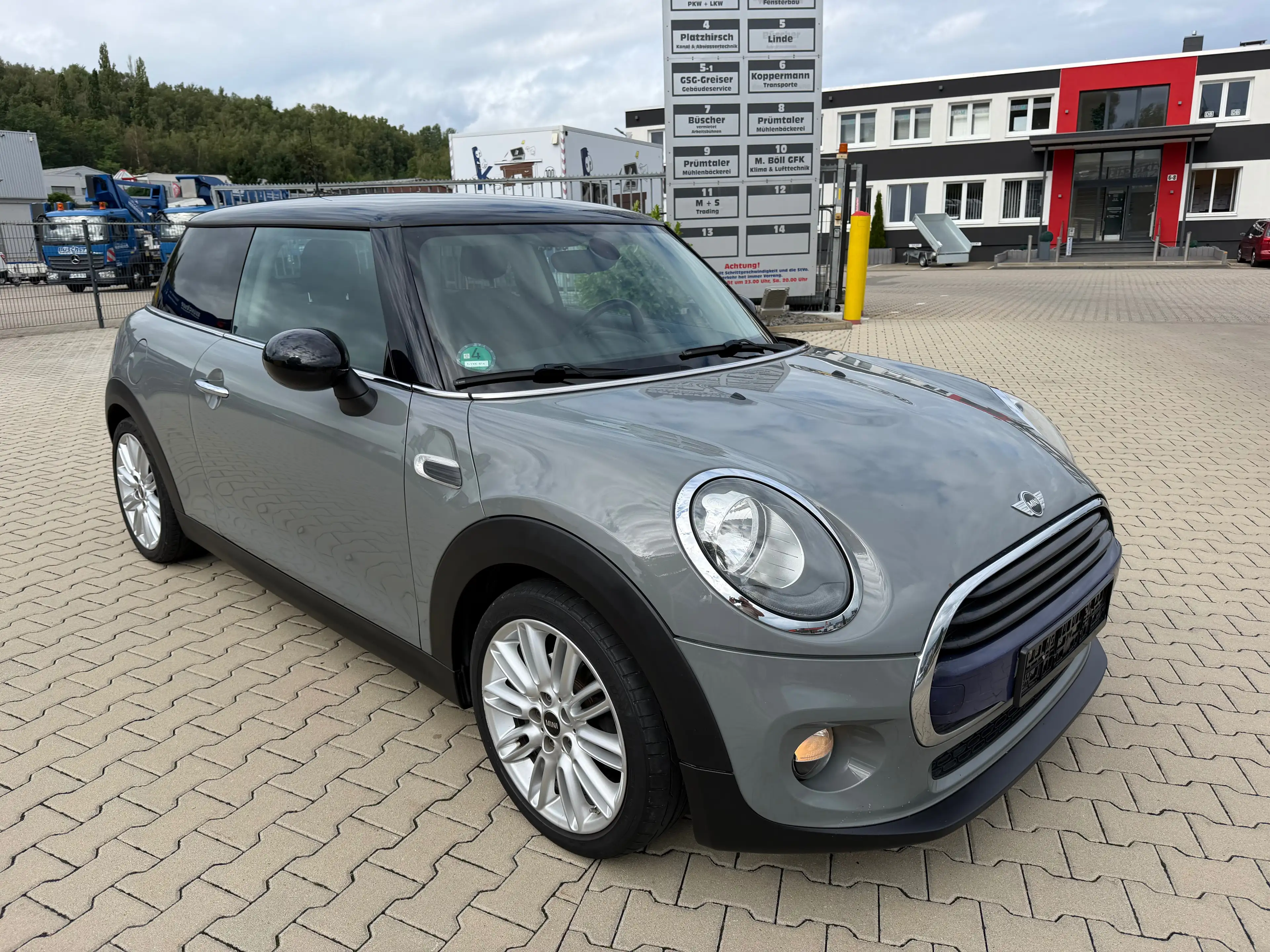 MINI Cooper D Cooper D  Automatik Euro 6 — photo 3