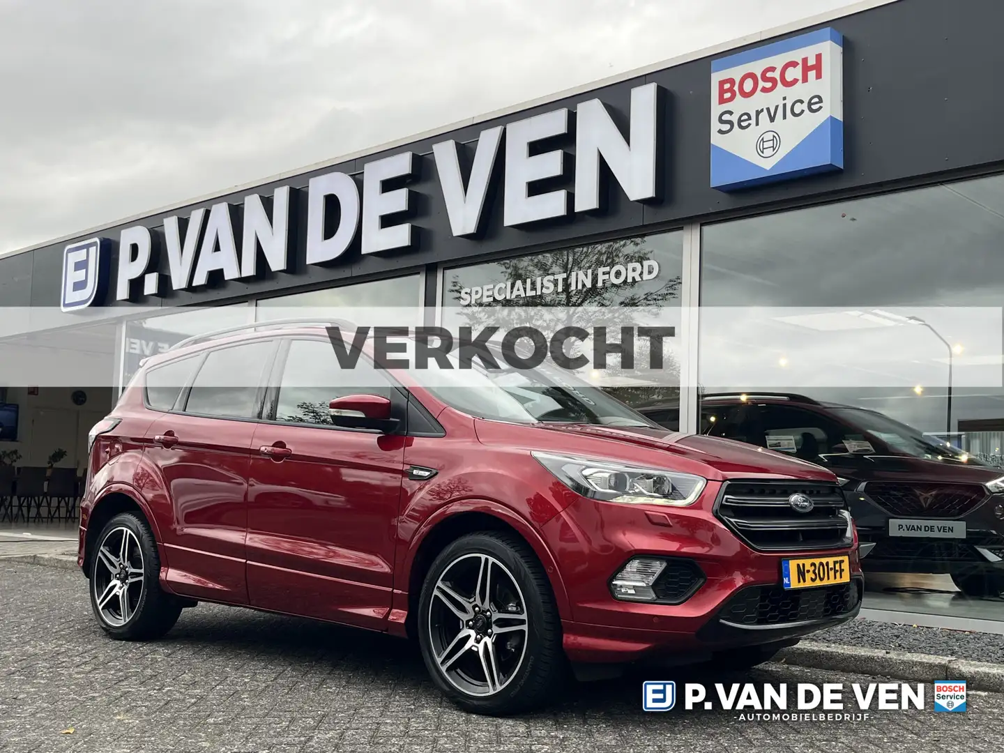 Ford Kuga 1.5 EcoBoost ST Line 150pk/110kW 6-bak | Elek. ach Rot - 1