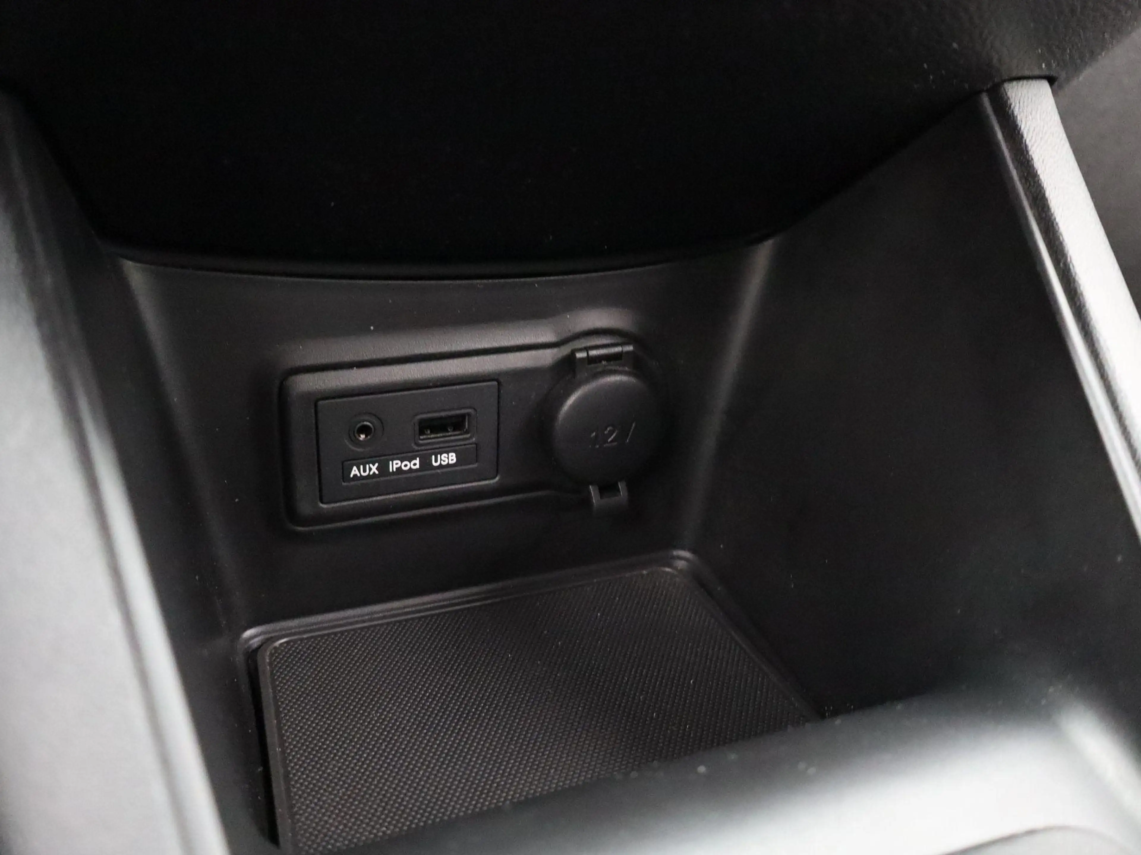 Kia Venga 1.6 CVVT DynamicPLusLine Trekhaak | Navi | Camera — photo 13