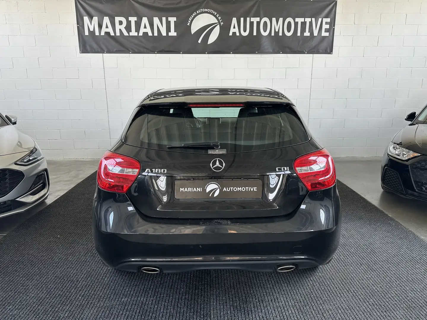 Mercedes-Benz A 180 cdi (be) Sport Black - 2
