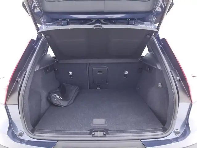 Volvo XC40 view 14