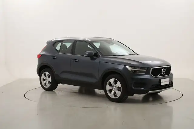 Volvo XC40 view 7