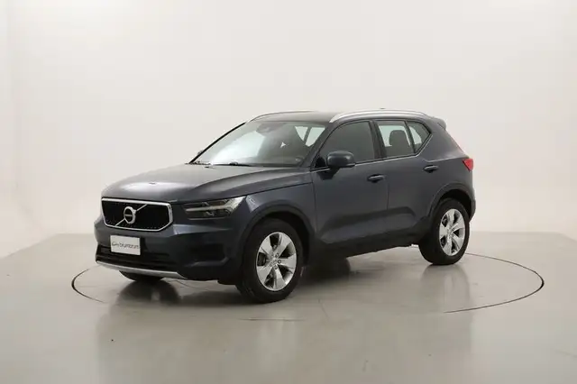 2022 Volvo XC40 in Blue for sale