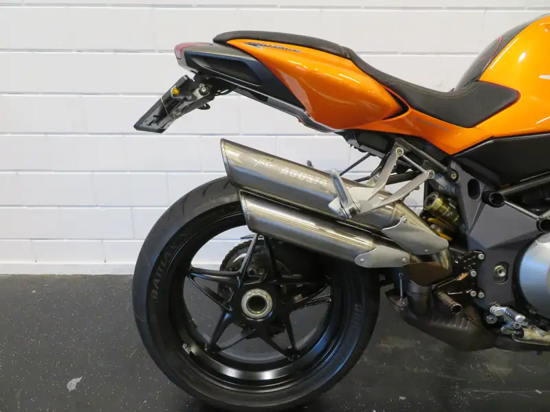 MV Agusta Brutale 910 - foto 7