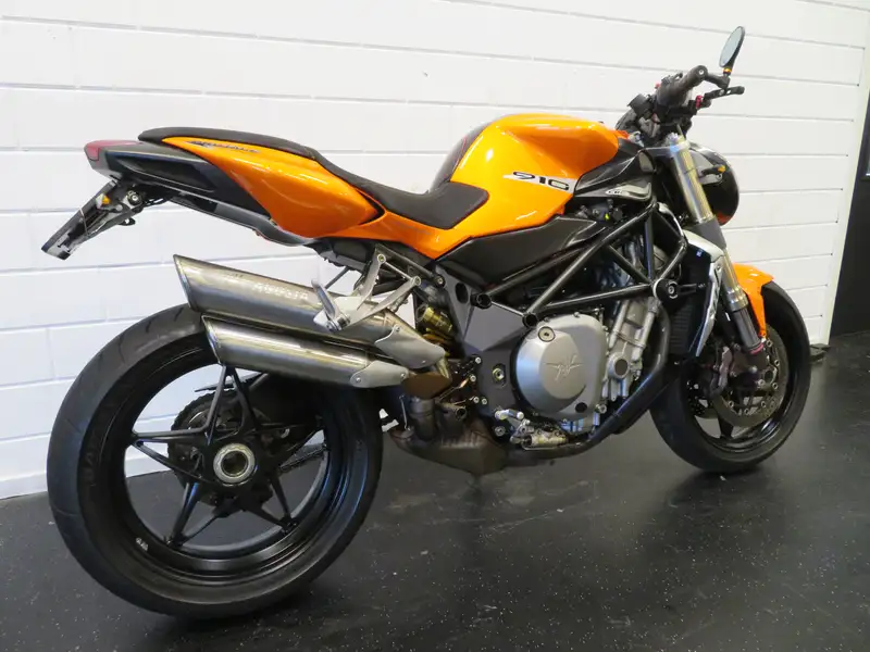 MV Agusta Brutale 910 - foto 3