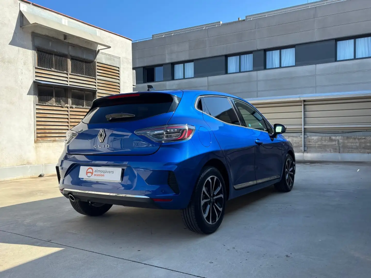 Renault Clio TECHNO 1.0 TCE 90CV 5P Azul - 2