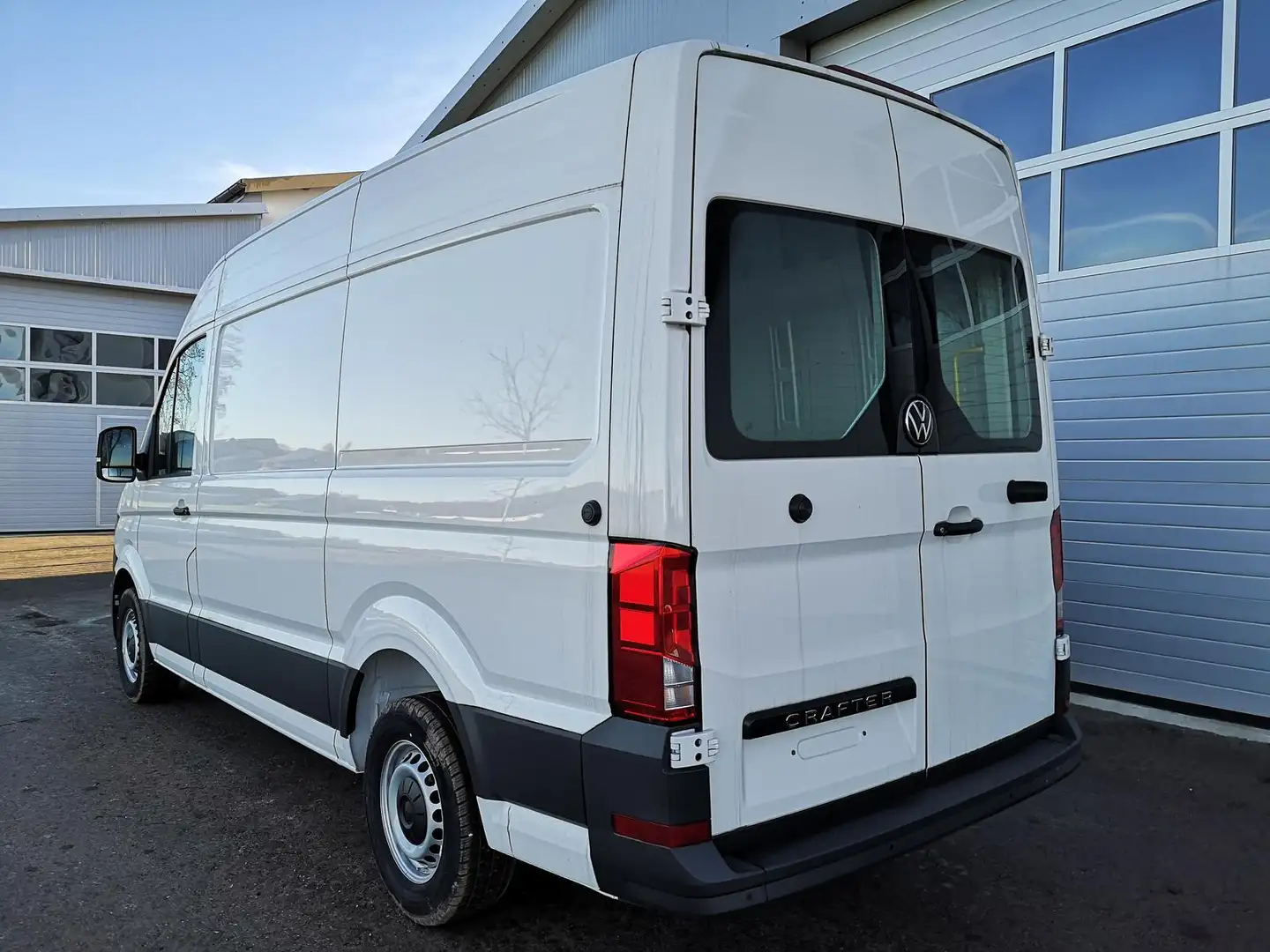 Volkswagen Crafter Kastenwagen Kasten 35 mittellang Hochda... Weiß - 2