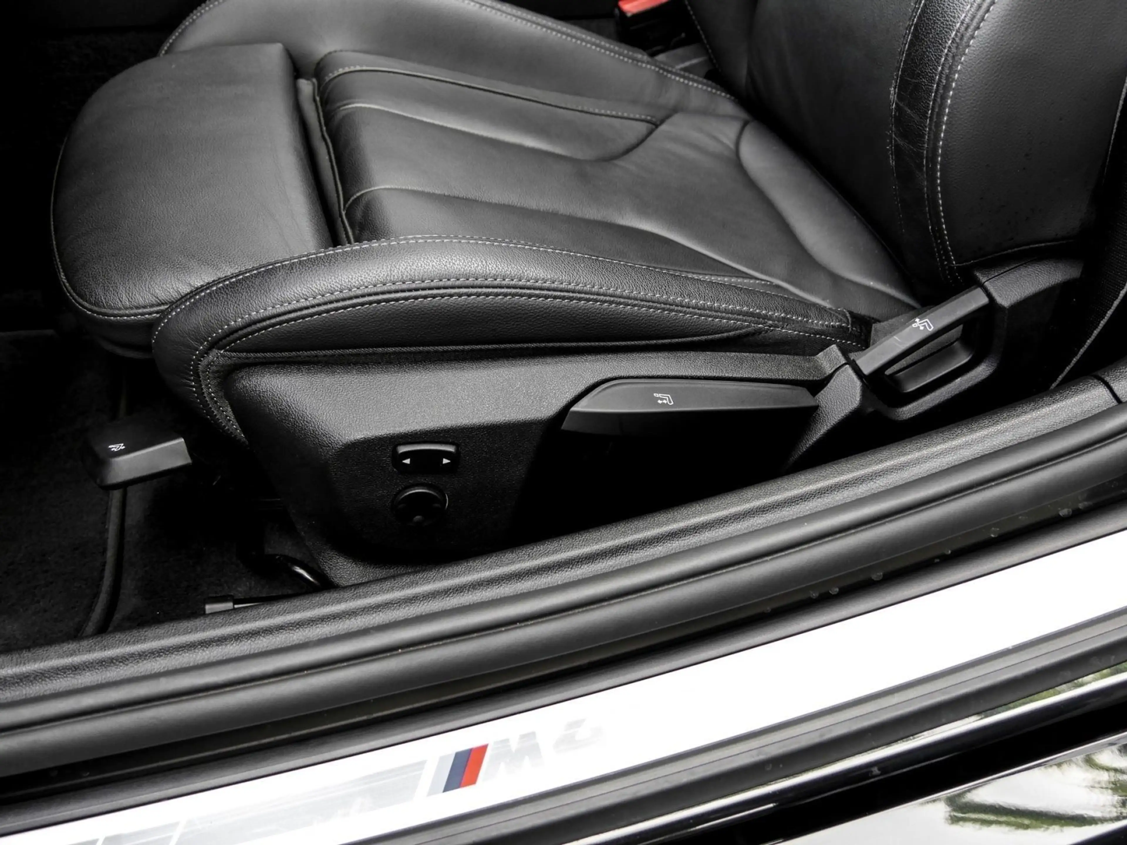 BMW Z4 M40i M SPORT+ACC+H/K+HuD+DA+PA+LHZ — photo 15