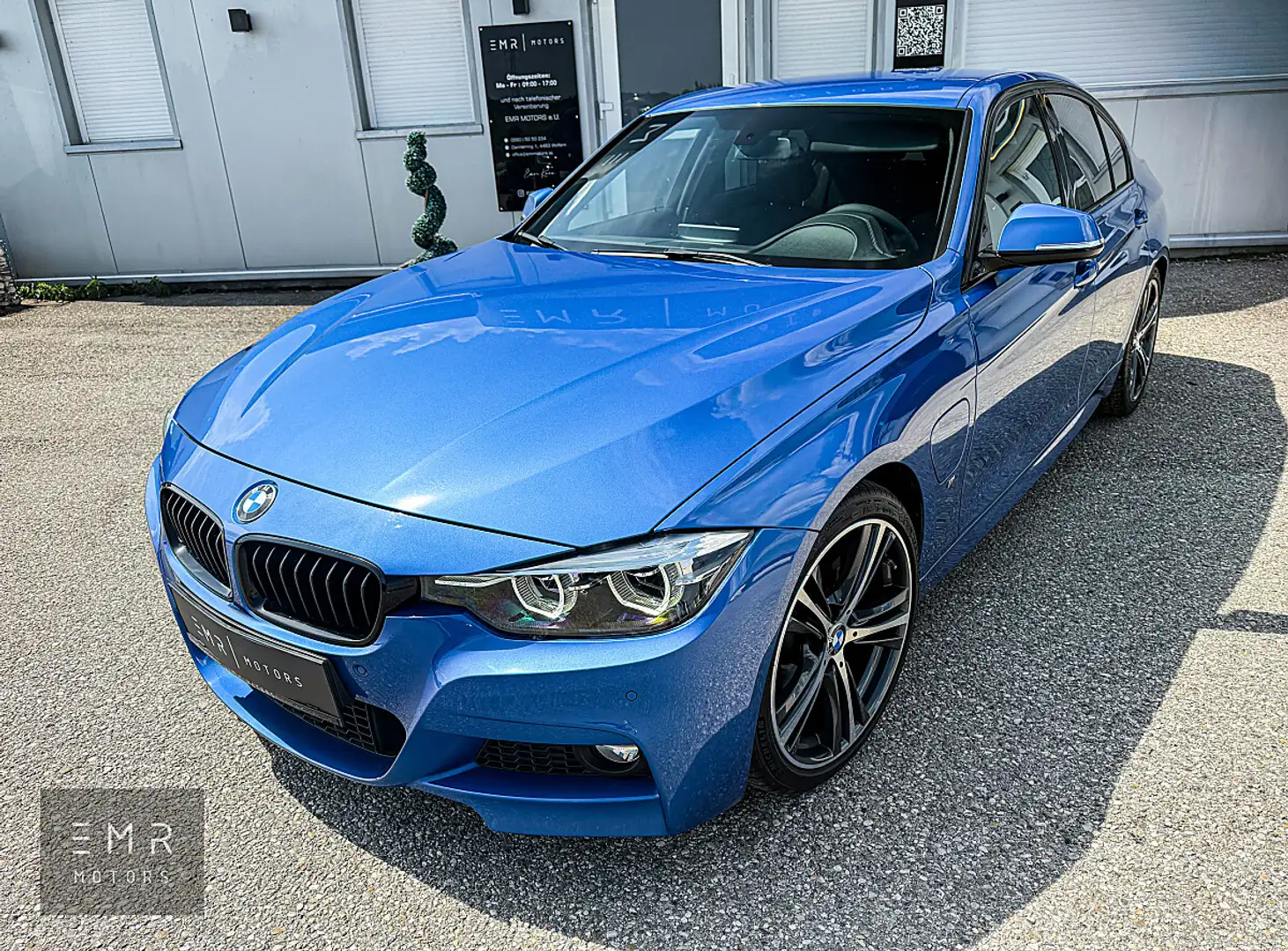 BMW 330 e M-PAKET SHADOW, LED-SCHEINWERFER, KEYLESS, 19... Blau - 2