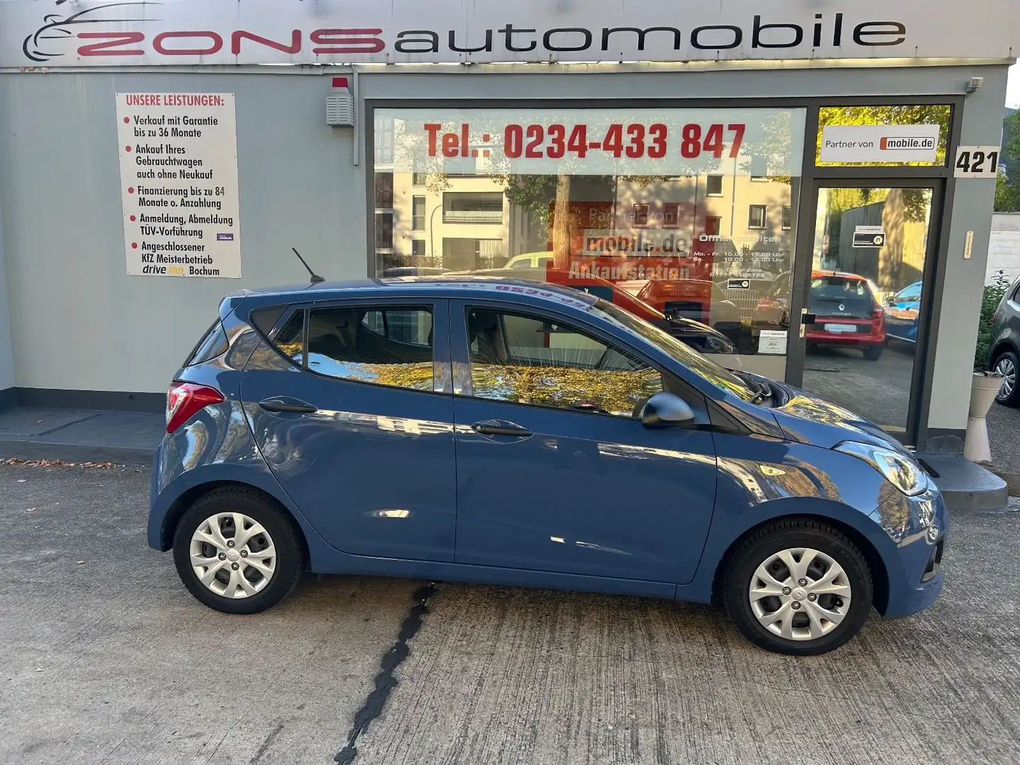 Hyundai i10 +NaviZB+AllwetterRäder+Klima+Servo+USB Bleu - 1