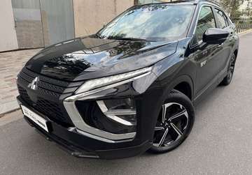 Cross (2) 2.4 mivec phev twin motor 4wd invite