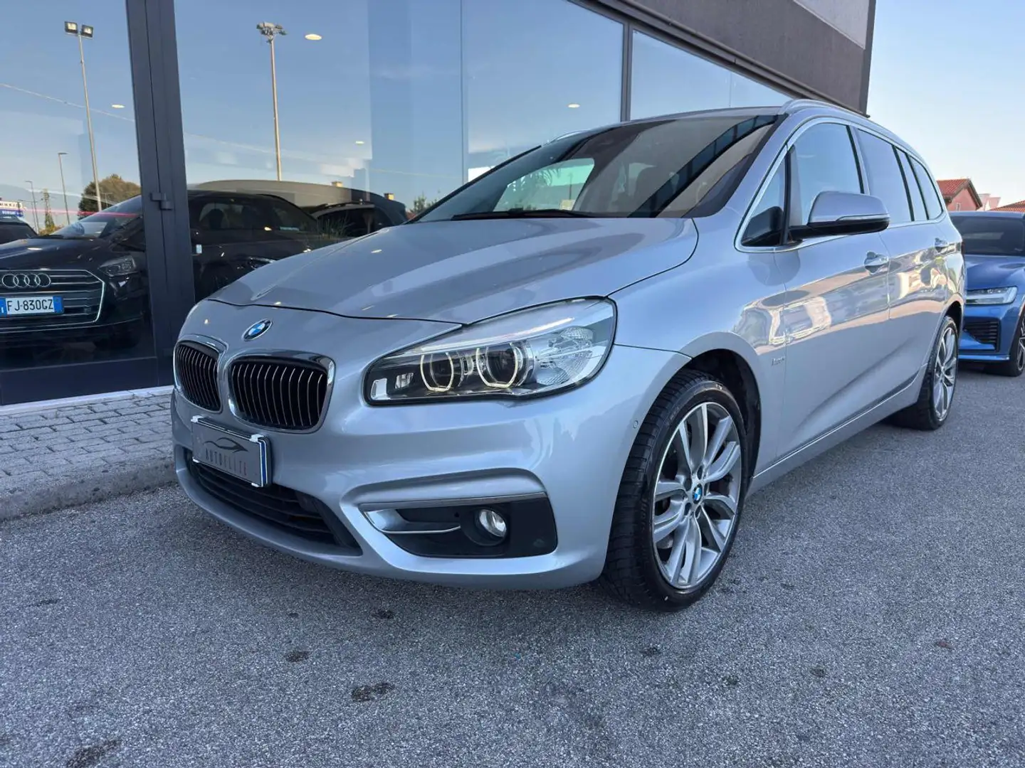 BMW 220 d xDrive 7 POSTI Gran Tourer Luxury aut. Argento - 1