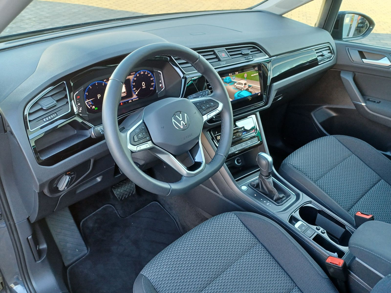 Volkswagen Touran Comfortline 7S ACC DCPro Kgo Pano AHK Sth — photo 5