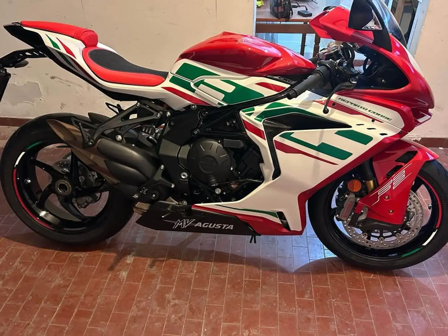 MV Agusta F3 RC - 1