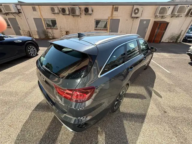 Kia Ceed view 4