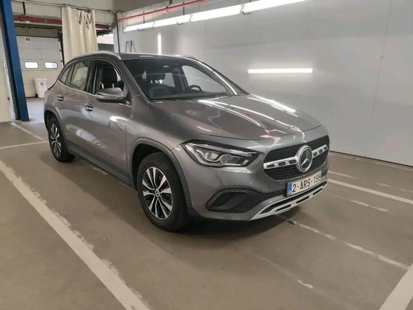 Mercedes-Benz GLA 180 d *LED*KAMERA*VirtCock*SHZ*Netto-17800€ Серый - 2