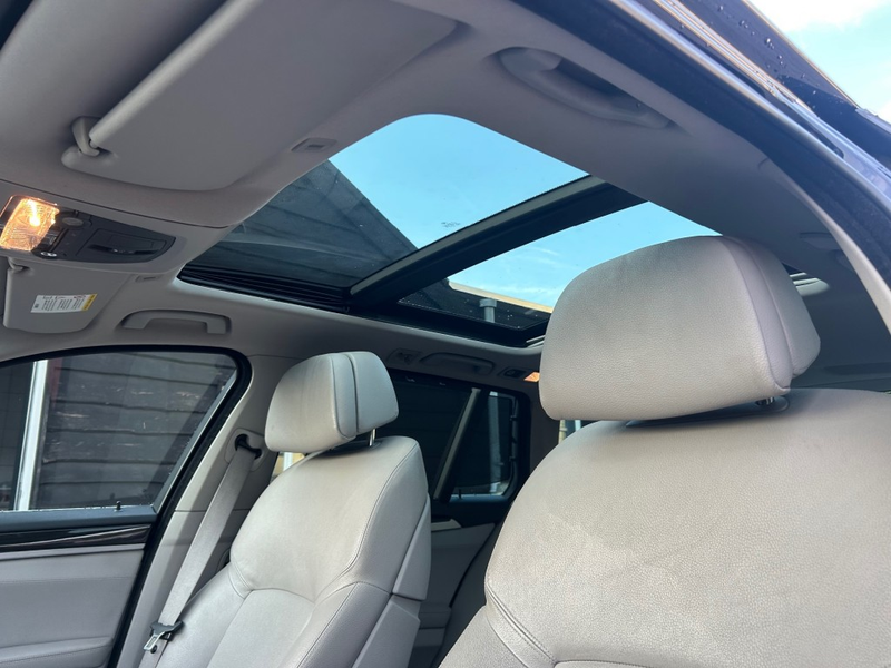 BMW 530 530xd High Executive — photo 8