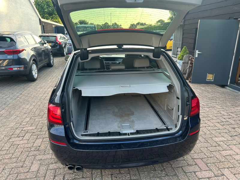 BMW 530 530xd High Executive — photo 11