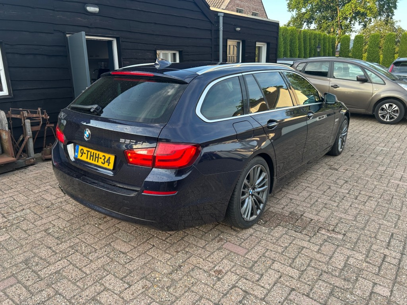 BMW 530 530xd High Executive — photo 2