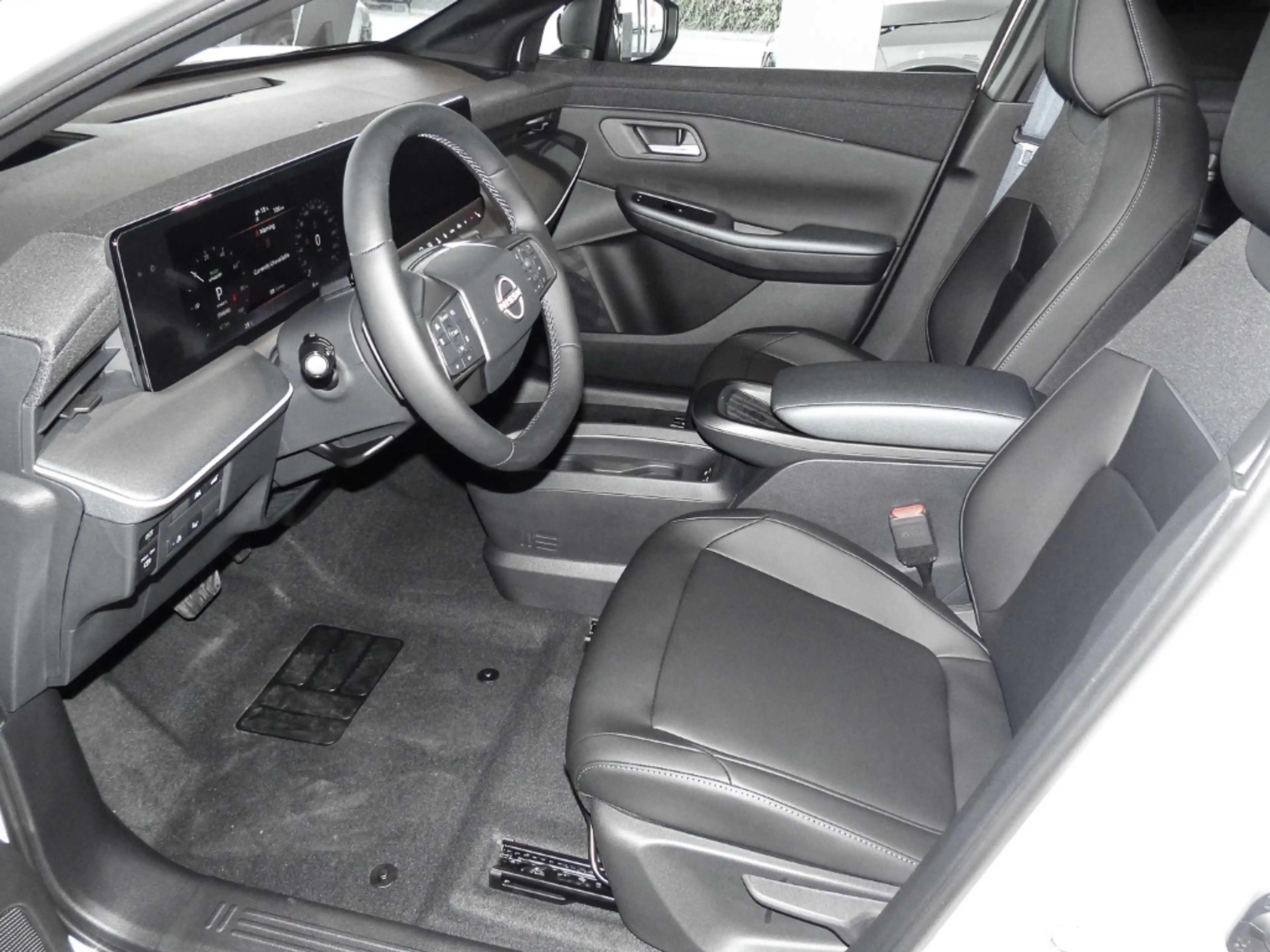 Nissan Leaf Advance 75kWh V2L 2FL Panorama-Glasdach ''neues Mo — photo 13