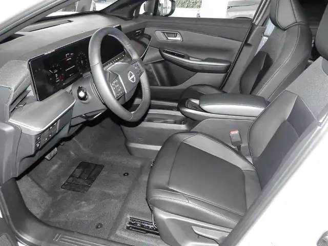Nissan Leaf view 13