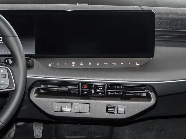 Nissan Leaf view 7
