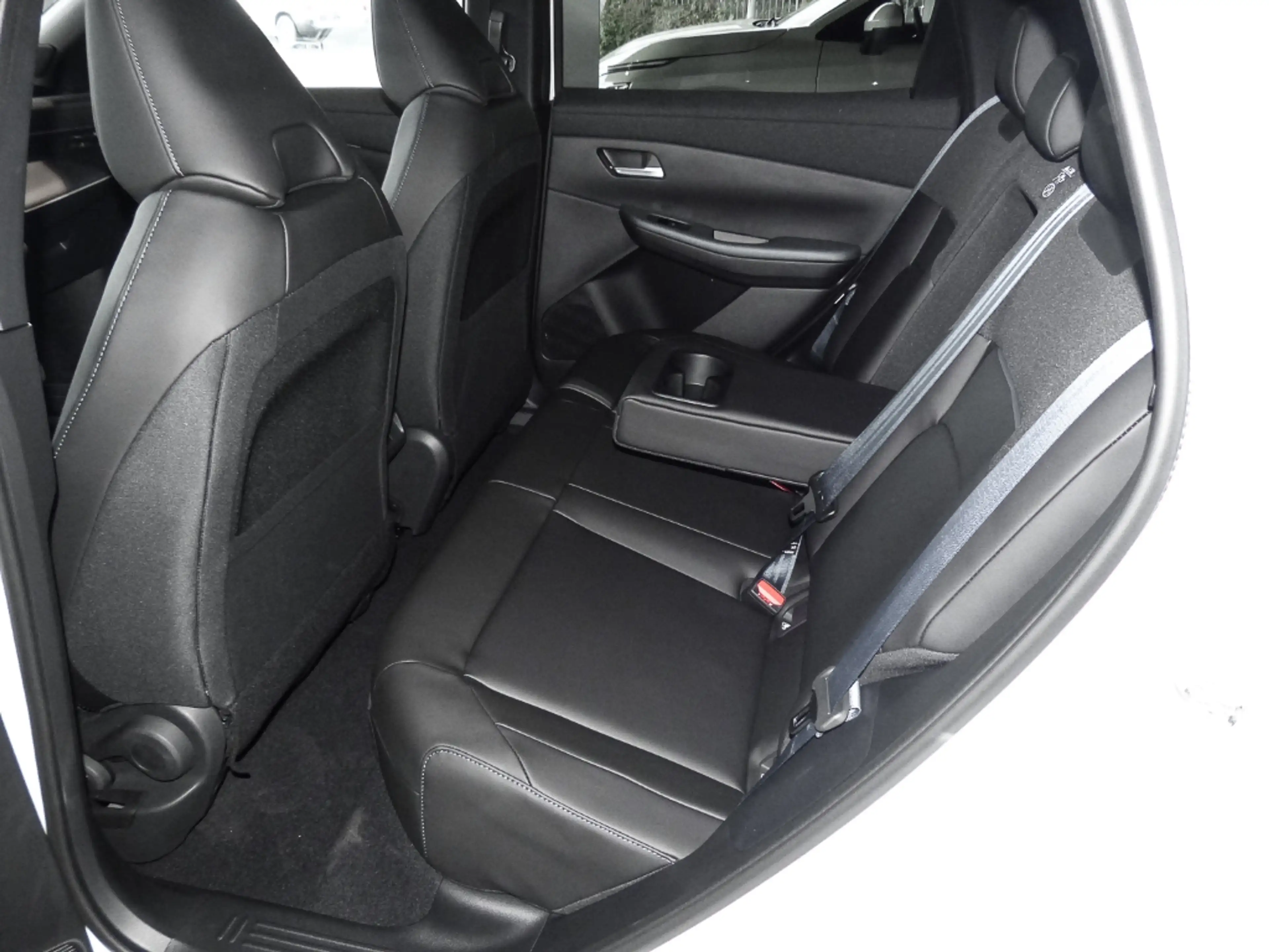 Nissan Leaf Advance 75kWh V2L 2FL Panorama-Glasdach ''neues Mo — photo 15