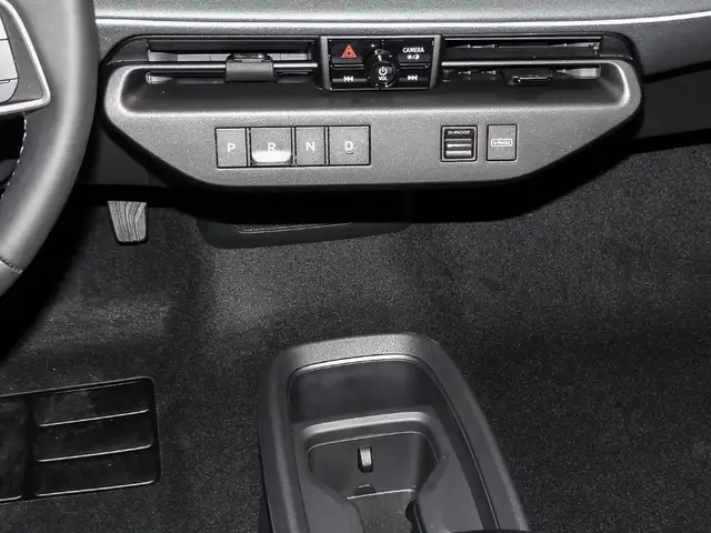 Nissan Leaf view 10