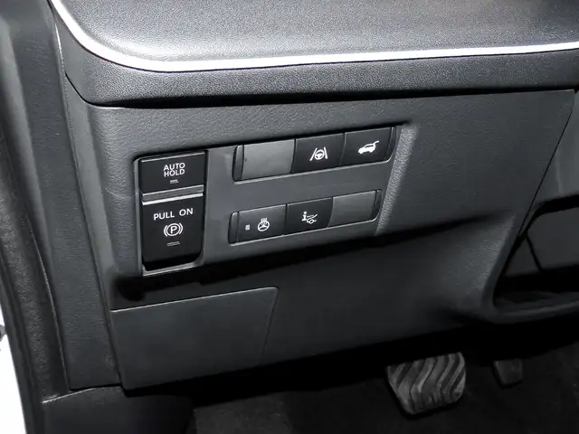 Nissan Leaf view 9