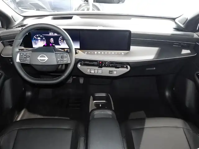 Nissan Leaf view 6