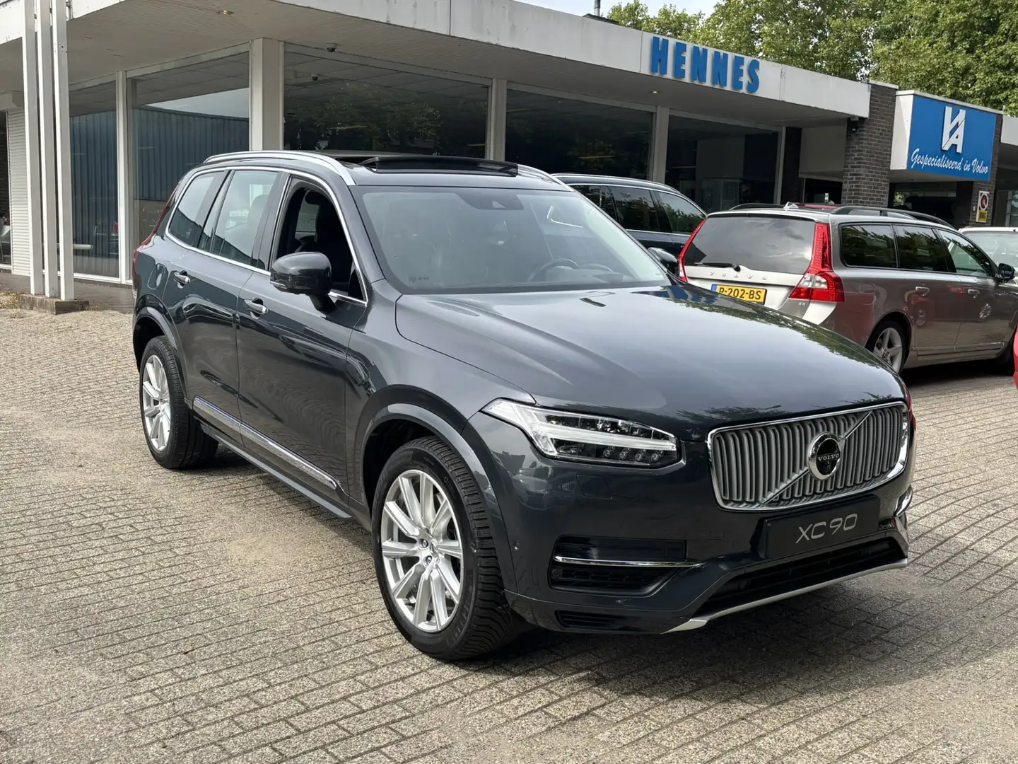 Volvo XC90 T8 AWD Inscription HeadUp 360 keyless pano Grau - 1