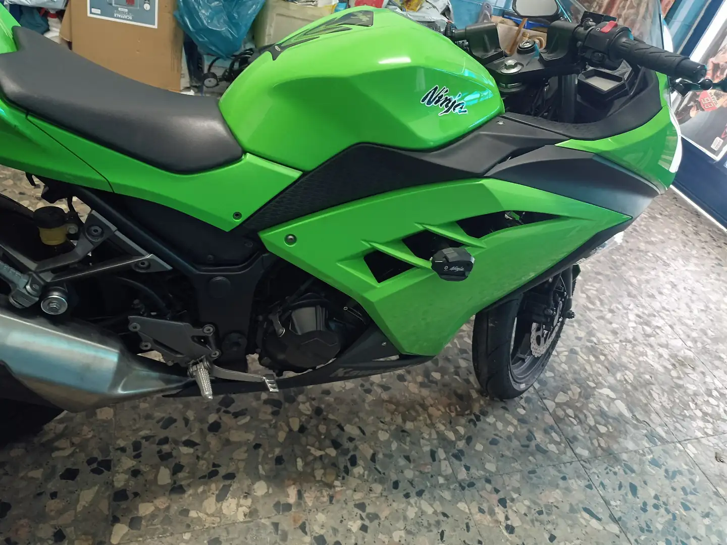 Kawasaki Ninja 300 Verde - 2