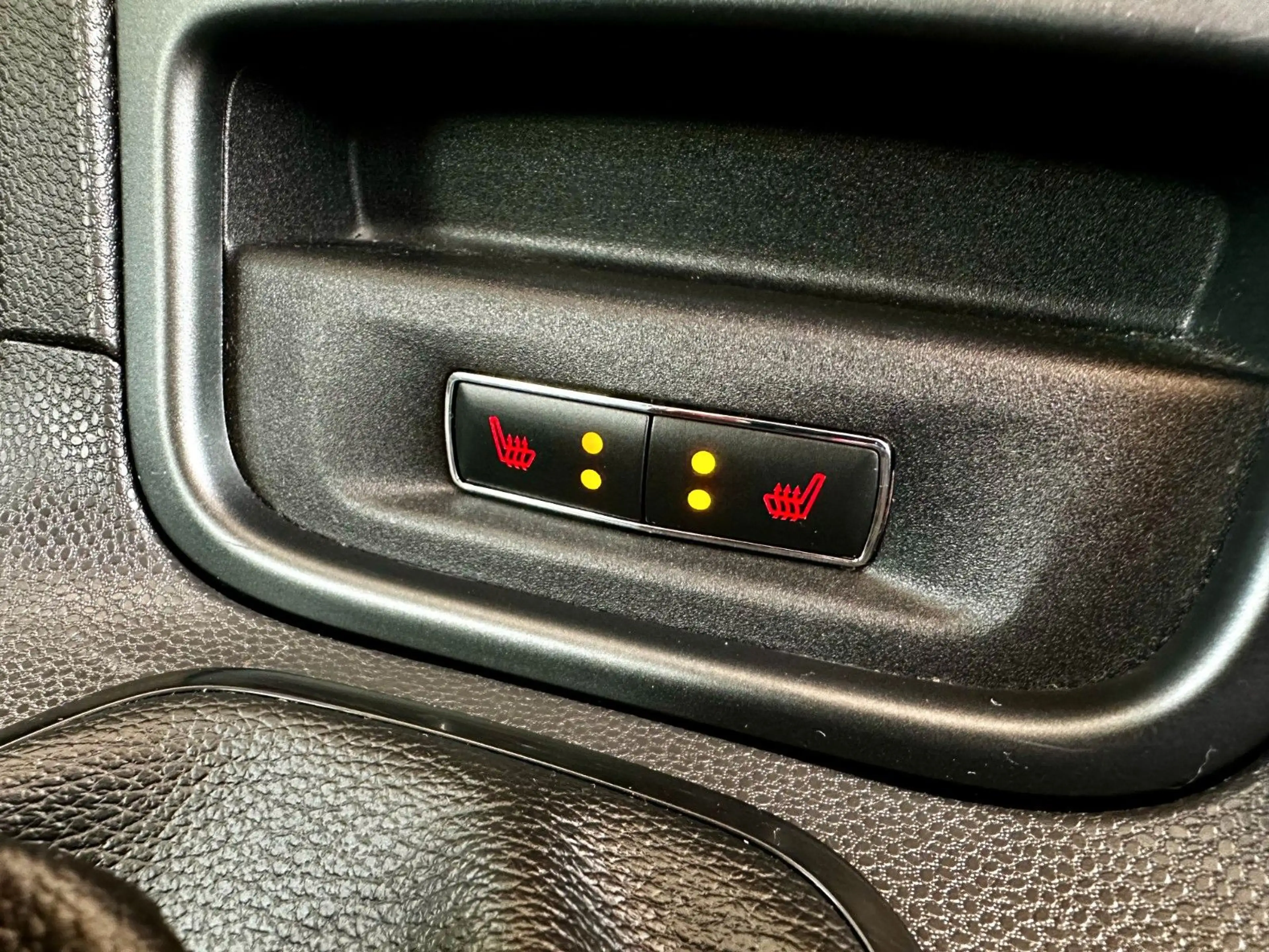 Ford Fiesta Celebration | viel Zubehör | Navi LED — photo 22