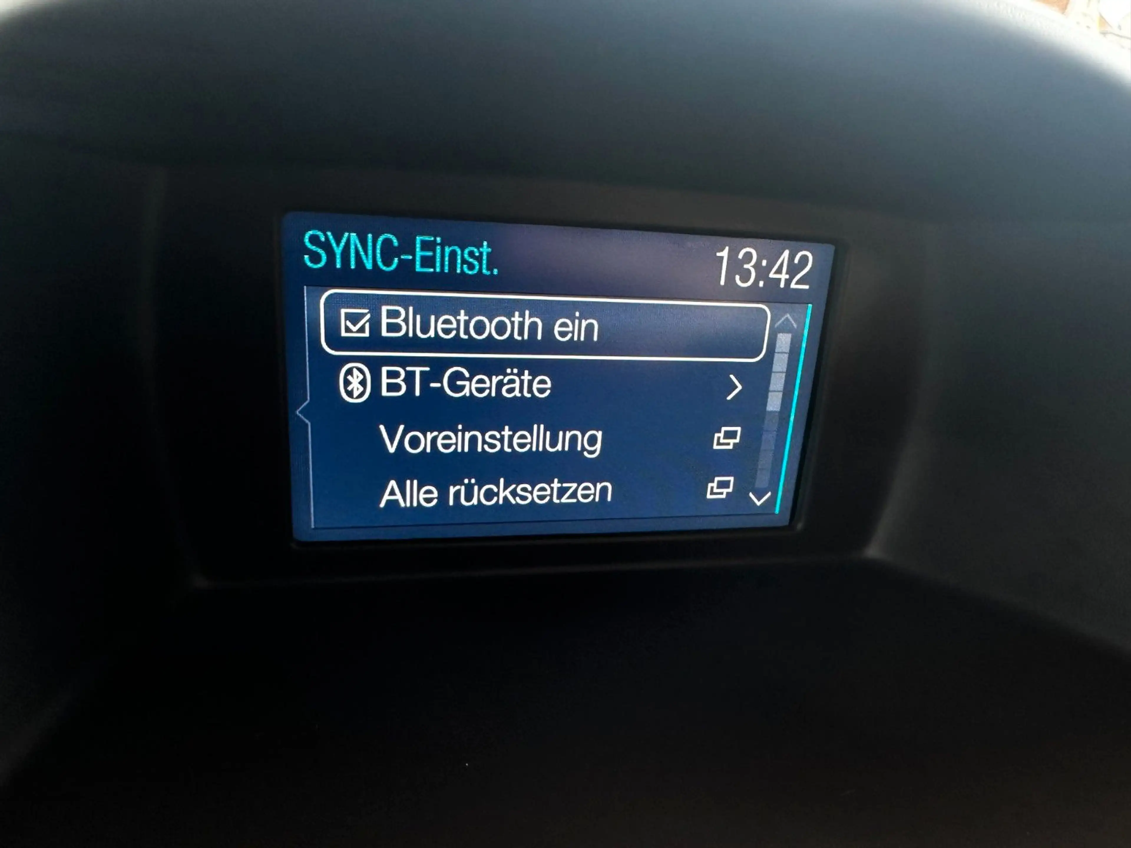 Ford Fiesta Celebration | viel Zubehör | Navi LED — photo 36