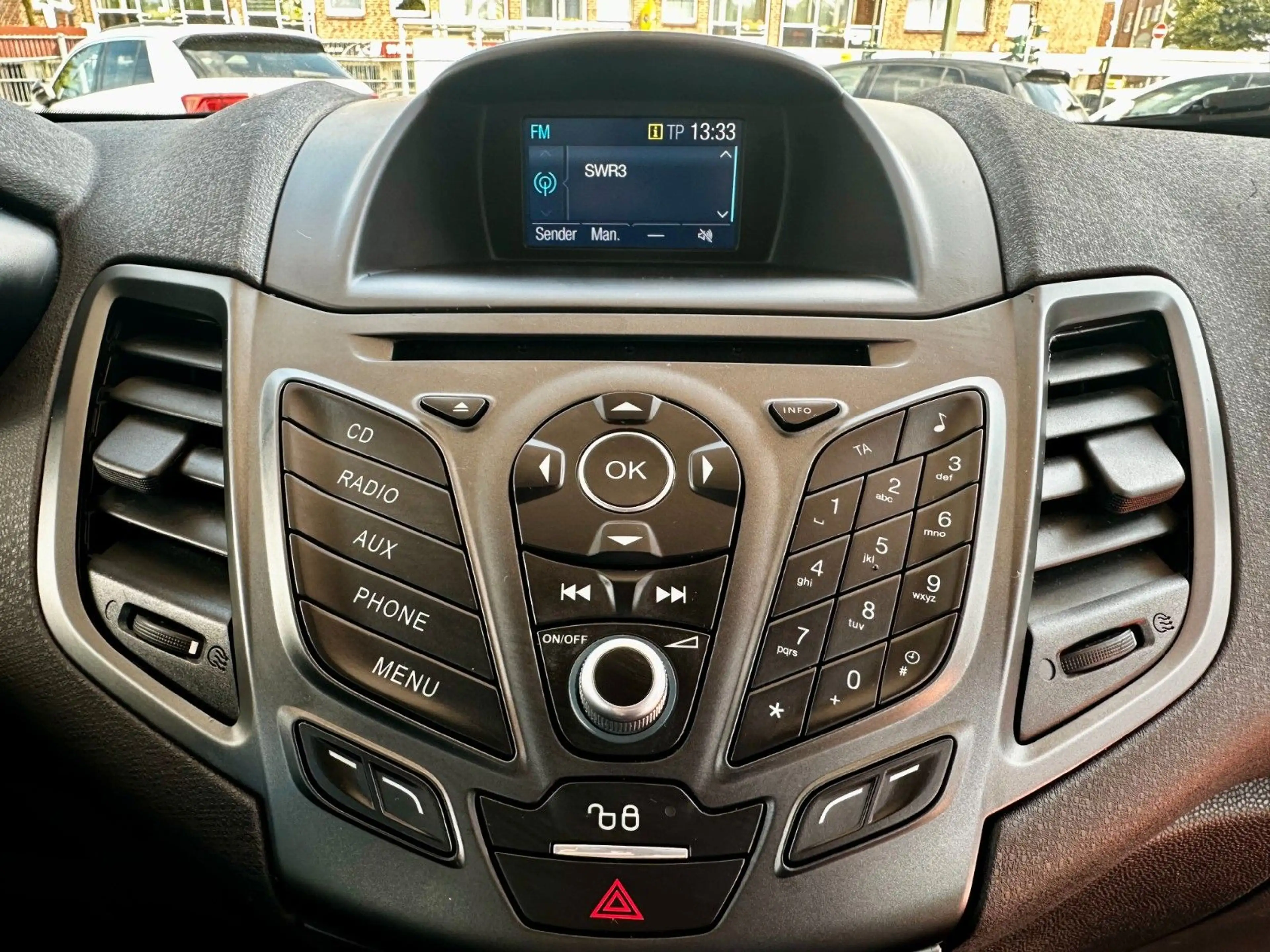 Ford Fiesta Celebration | viel Zubehör | Navi LED — photo 20