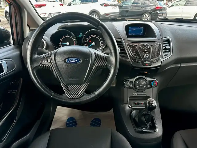 Ford Fiesta view 14