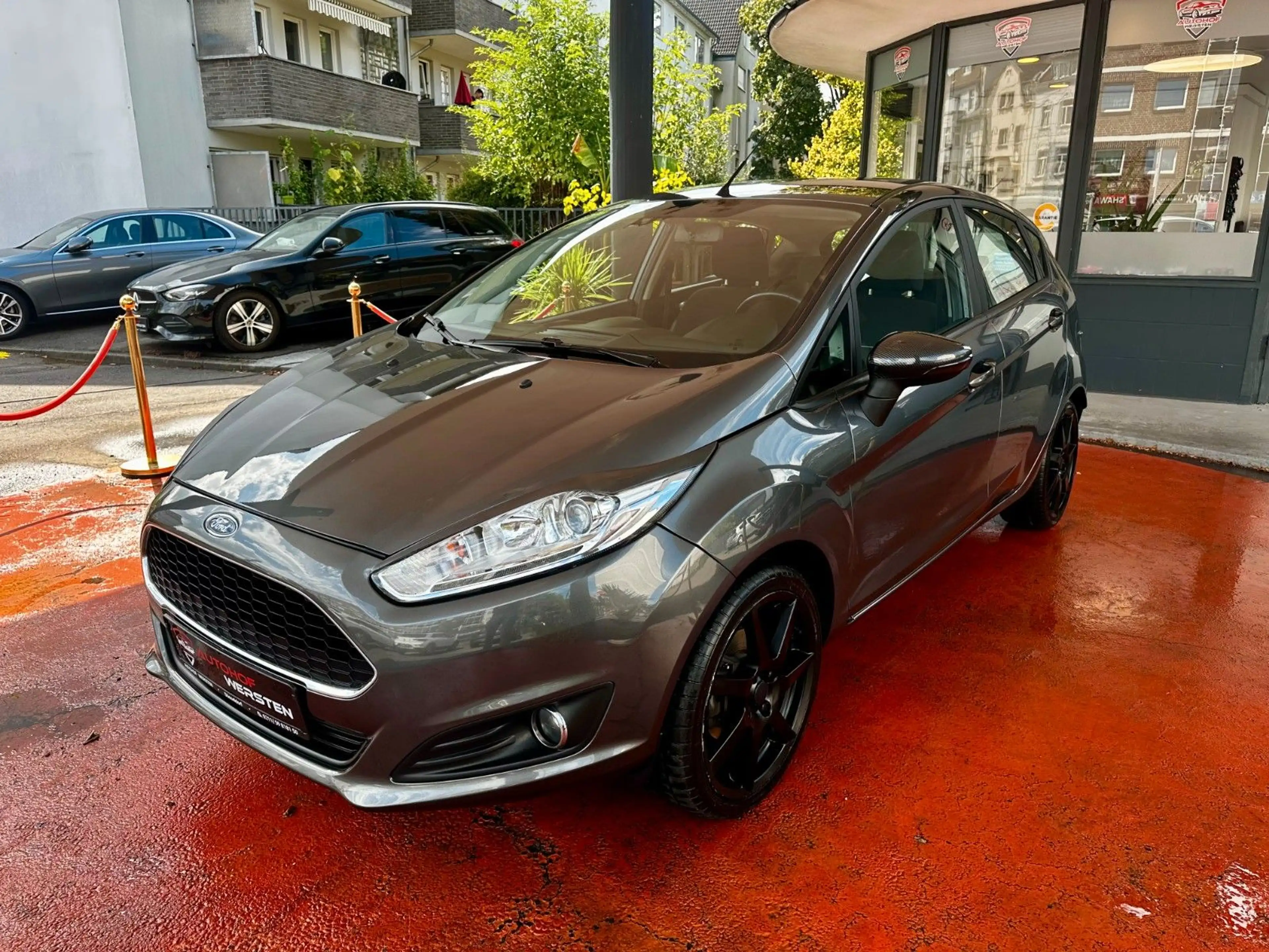 Ford Fiesta Celebration | viel Zubehör | Navi LED — photo 7