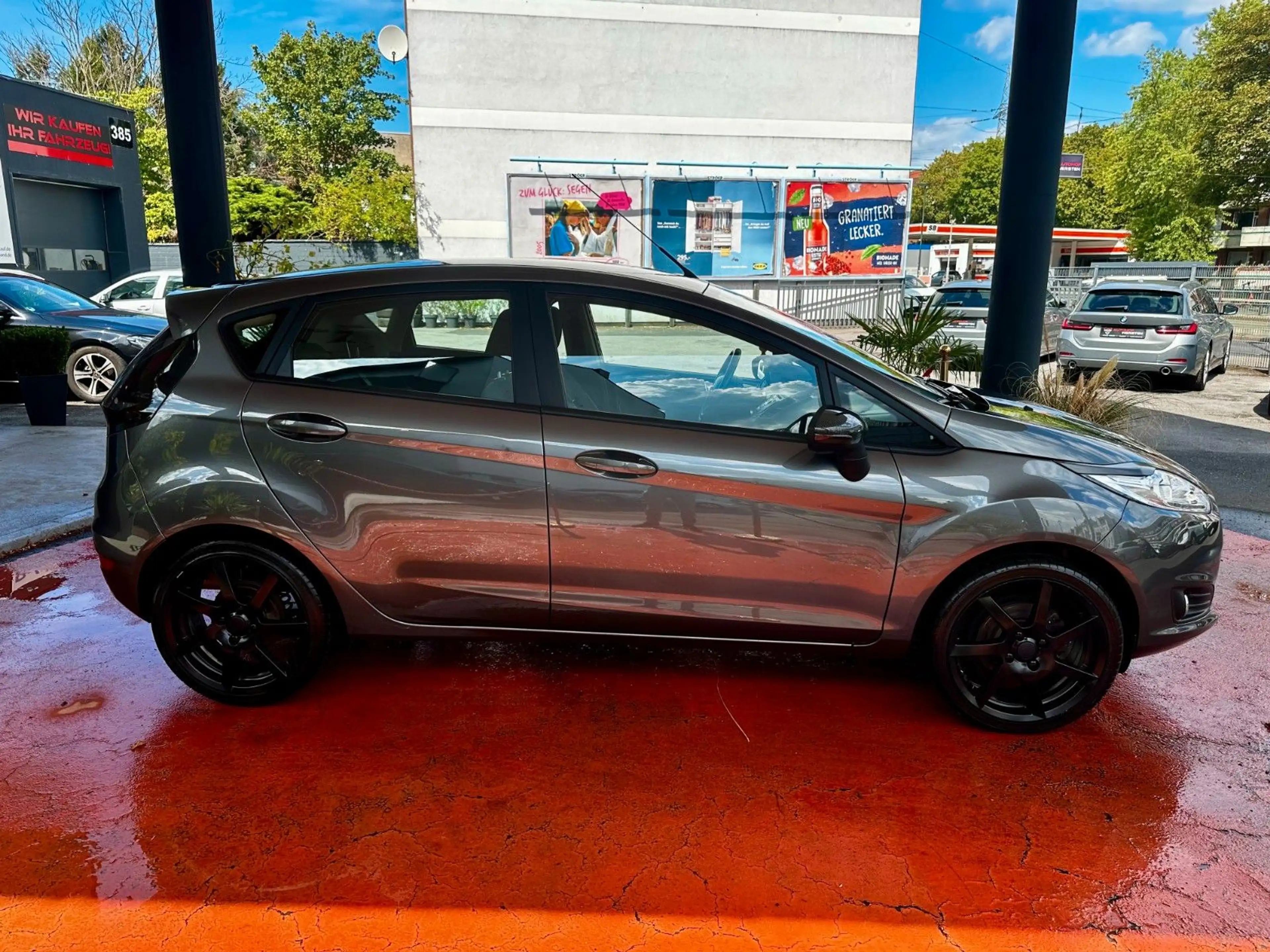 Ford Fiesta Celebration | viel Zubehör | Navi LED — photo 2