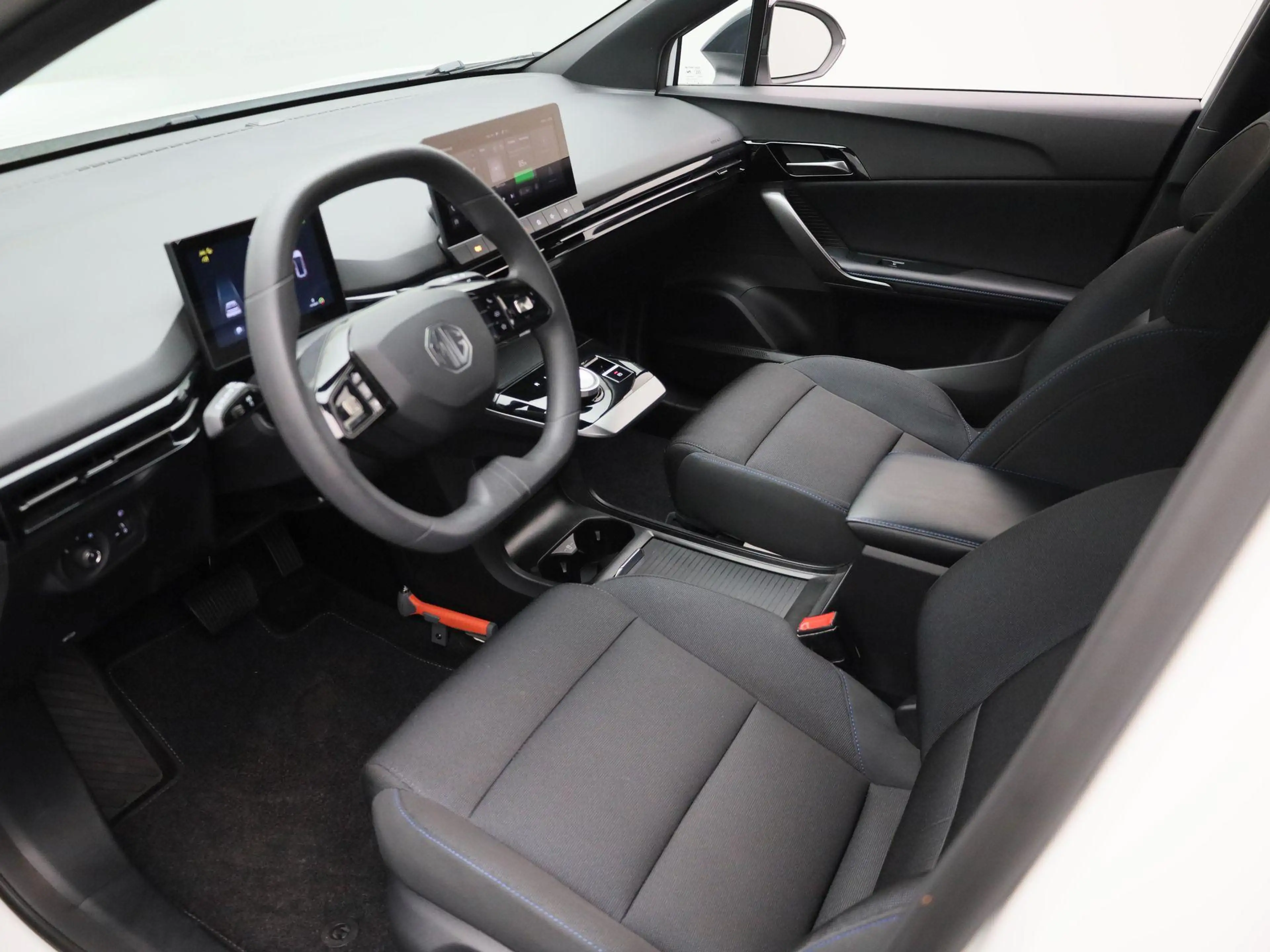 MG MG4 Electric Standard 51 kWh LED | CARPLAY | ANDROID — photo 15