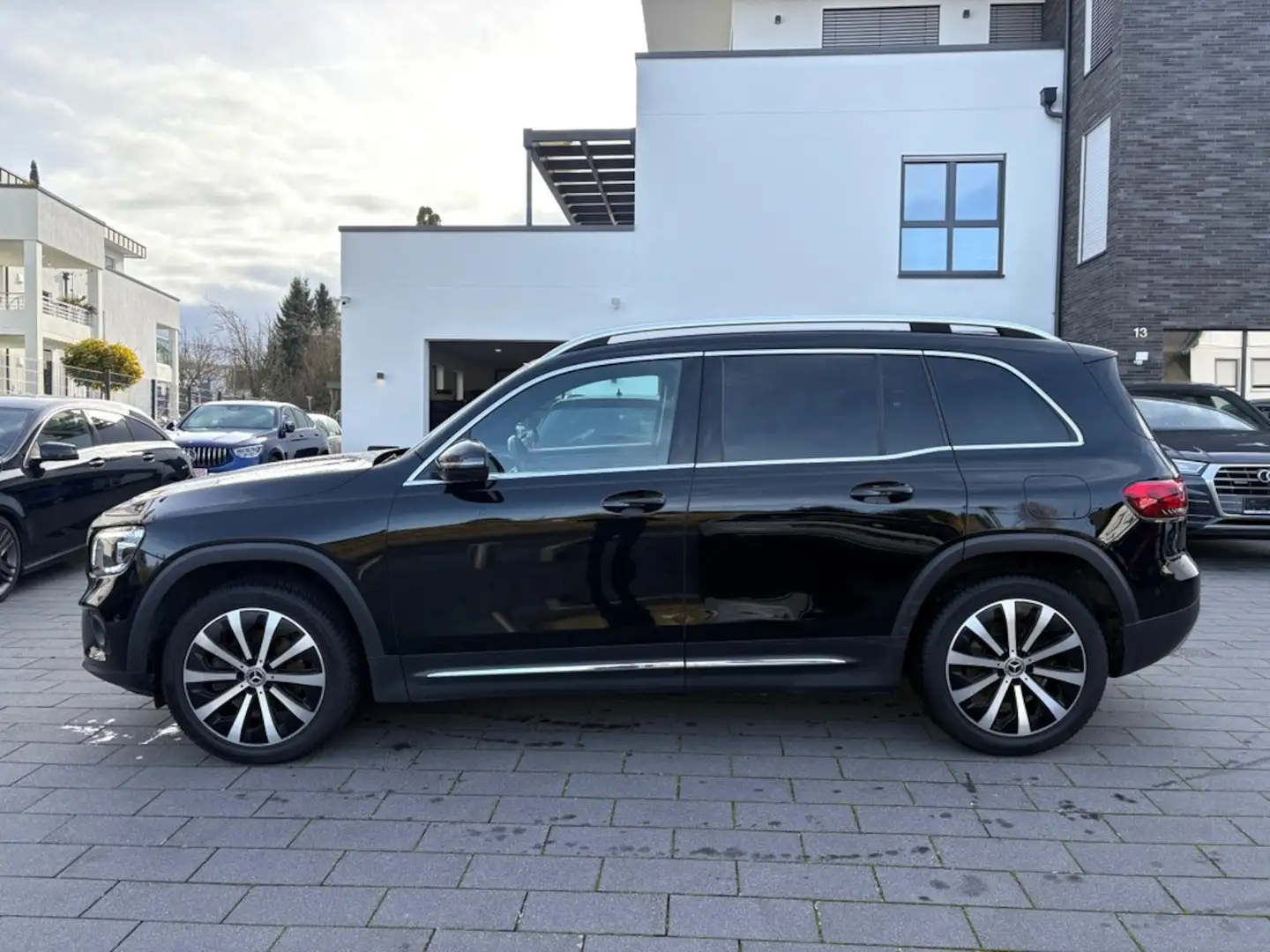 Mercedes-Benz GLB 200 4MATIC * 7.SITZER * 19 ZOLL * KAMERA Negro - 2