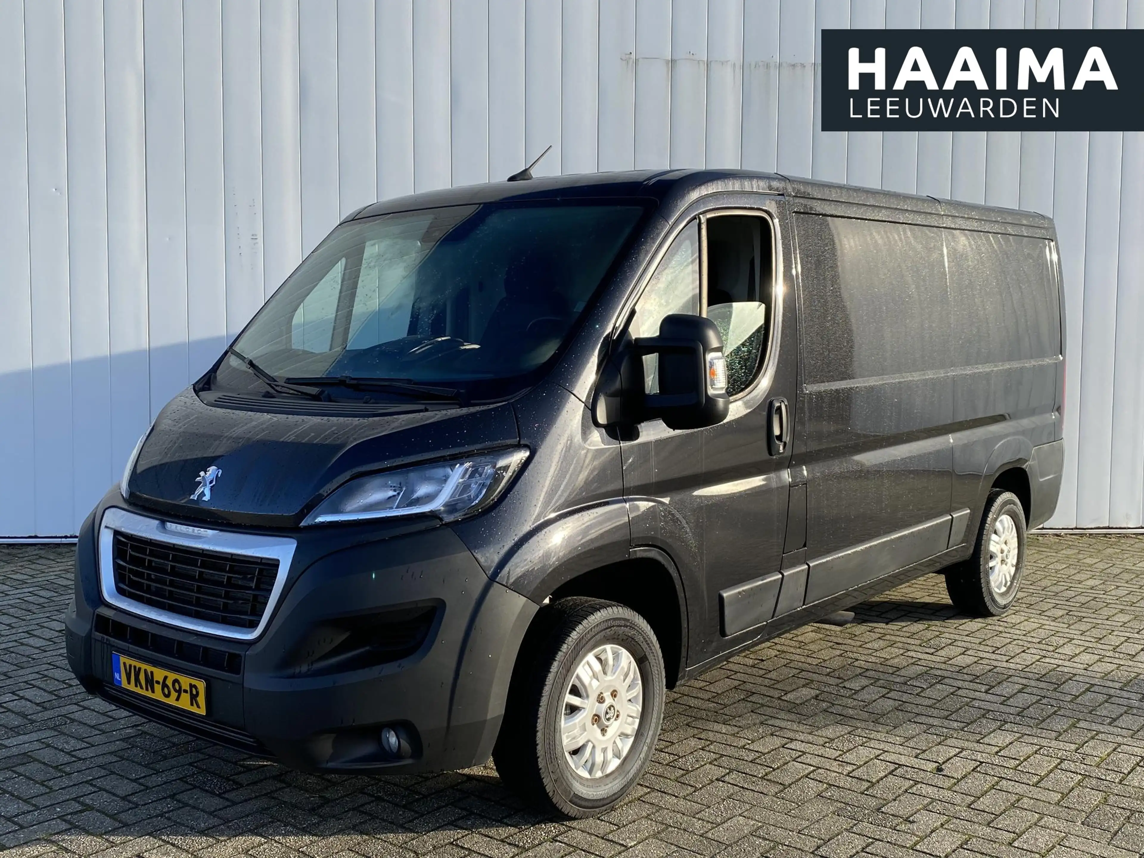 Peugeot Boxer 330 2.2 BlueHDi 120 L2H1 Asphalt | Leder | Navigat