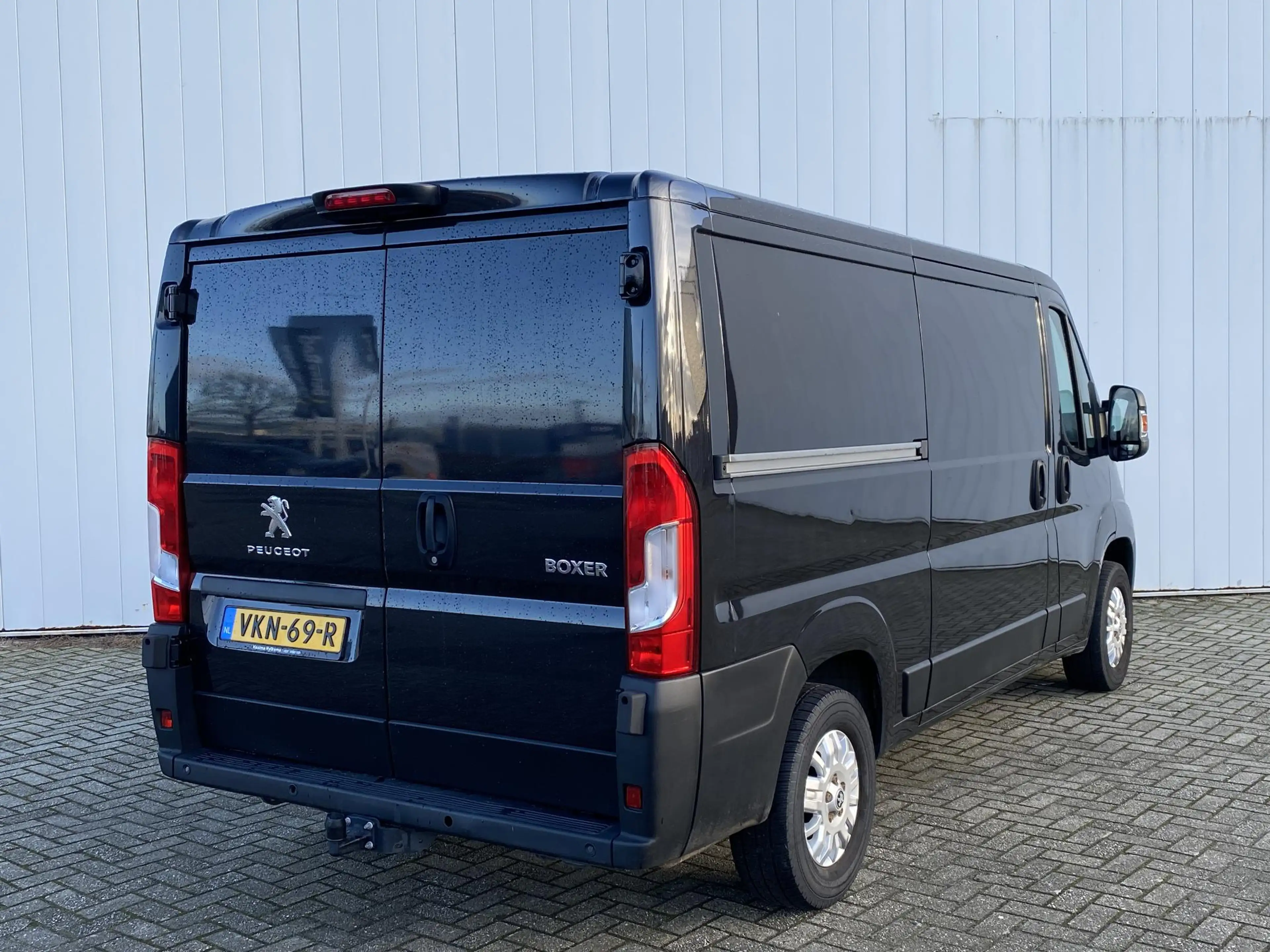 Peugeot Boxer 330 2.2 BlueHDi 120 L2H1 Asphalt | Leder | Navigat — photo 4