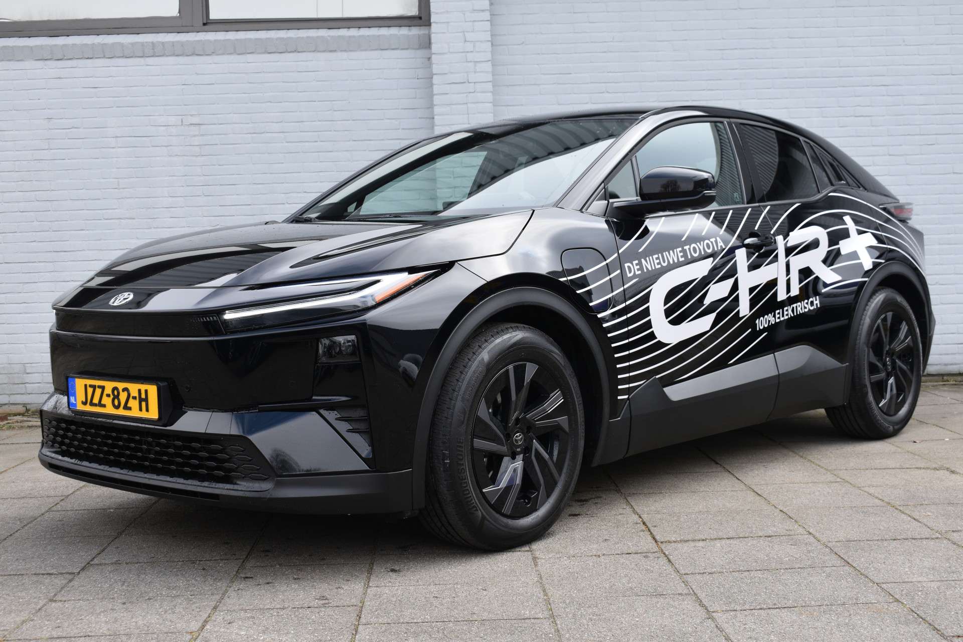 Toyota C-HR+