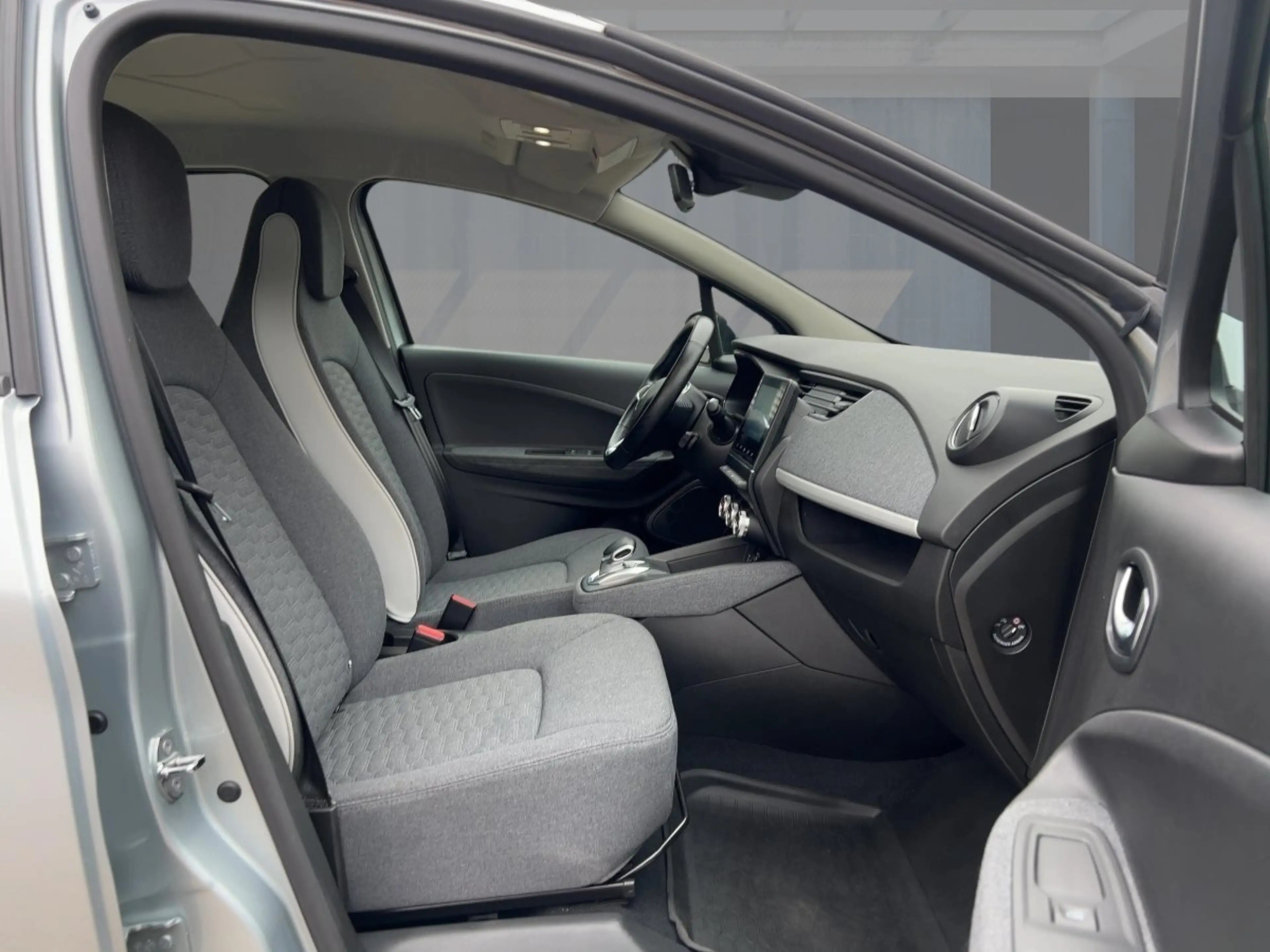 Renault ZOE R110 ZE 50 Evolution — photo 8