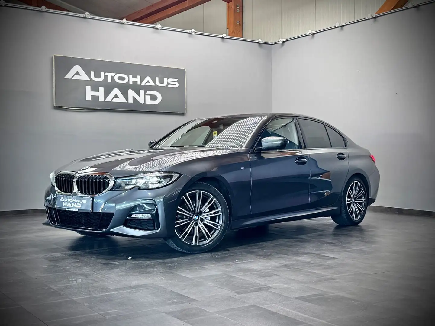 BMW 320 d*xDRIVE*M-SPORT*LED*HiFi*KAMERA*1.Hd*19%* Grau - 1