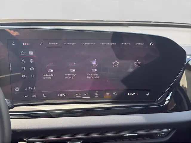 Audi A6 view 13