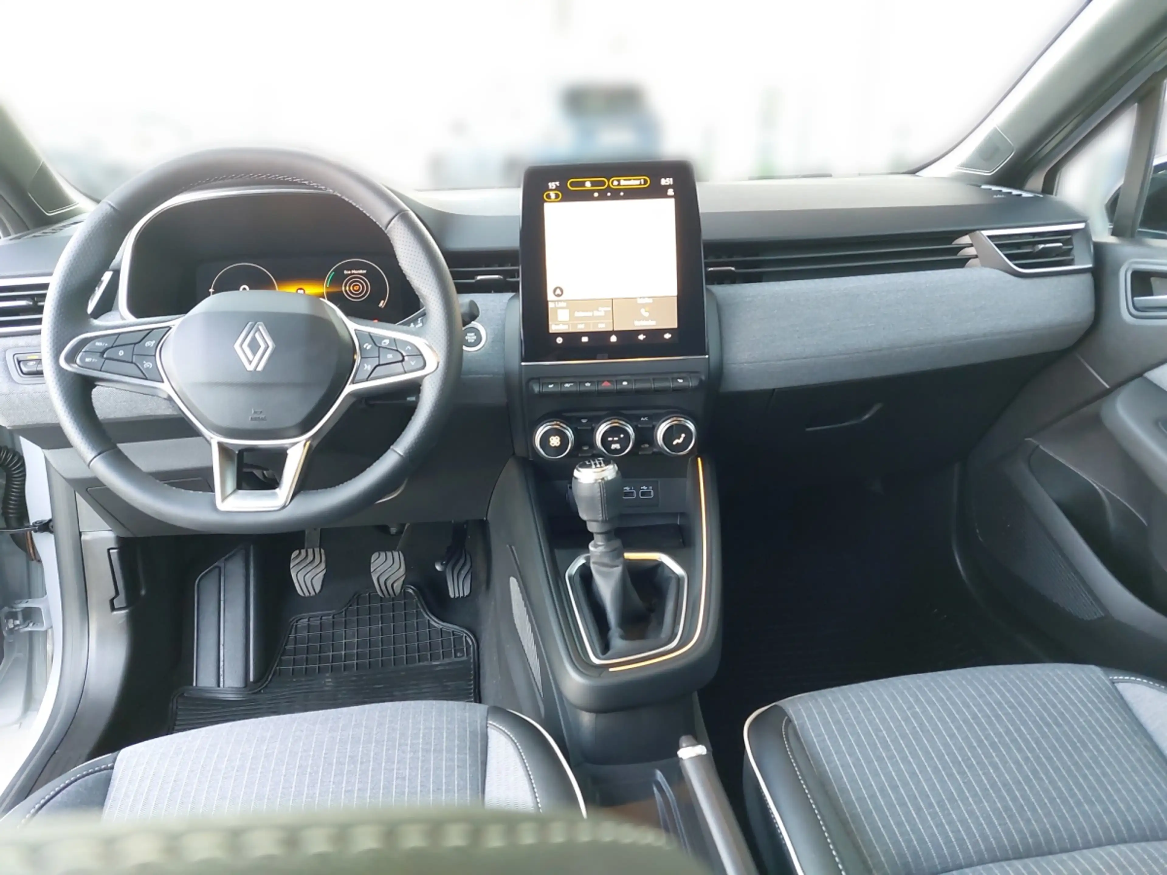 Renault Clio Techno TCe 90 — photo 4