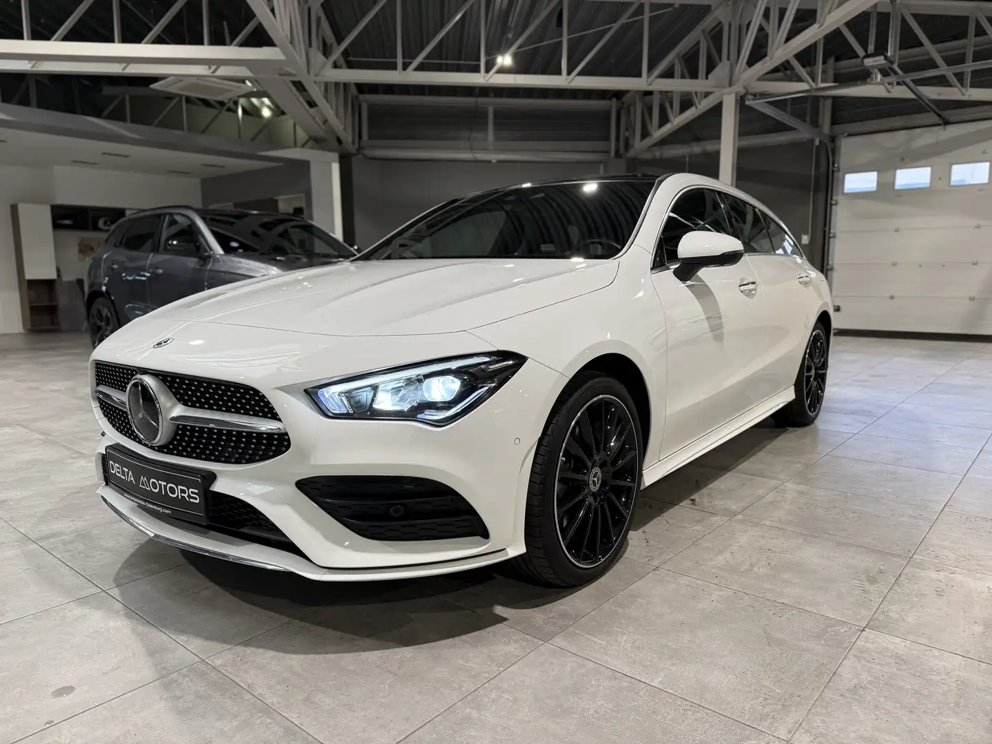 Mercedes-Benz CLA 250 e Shooting Brake - AMG - Pano - hybride - 2