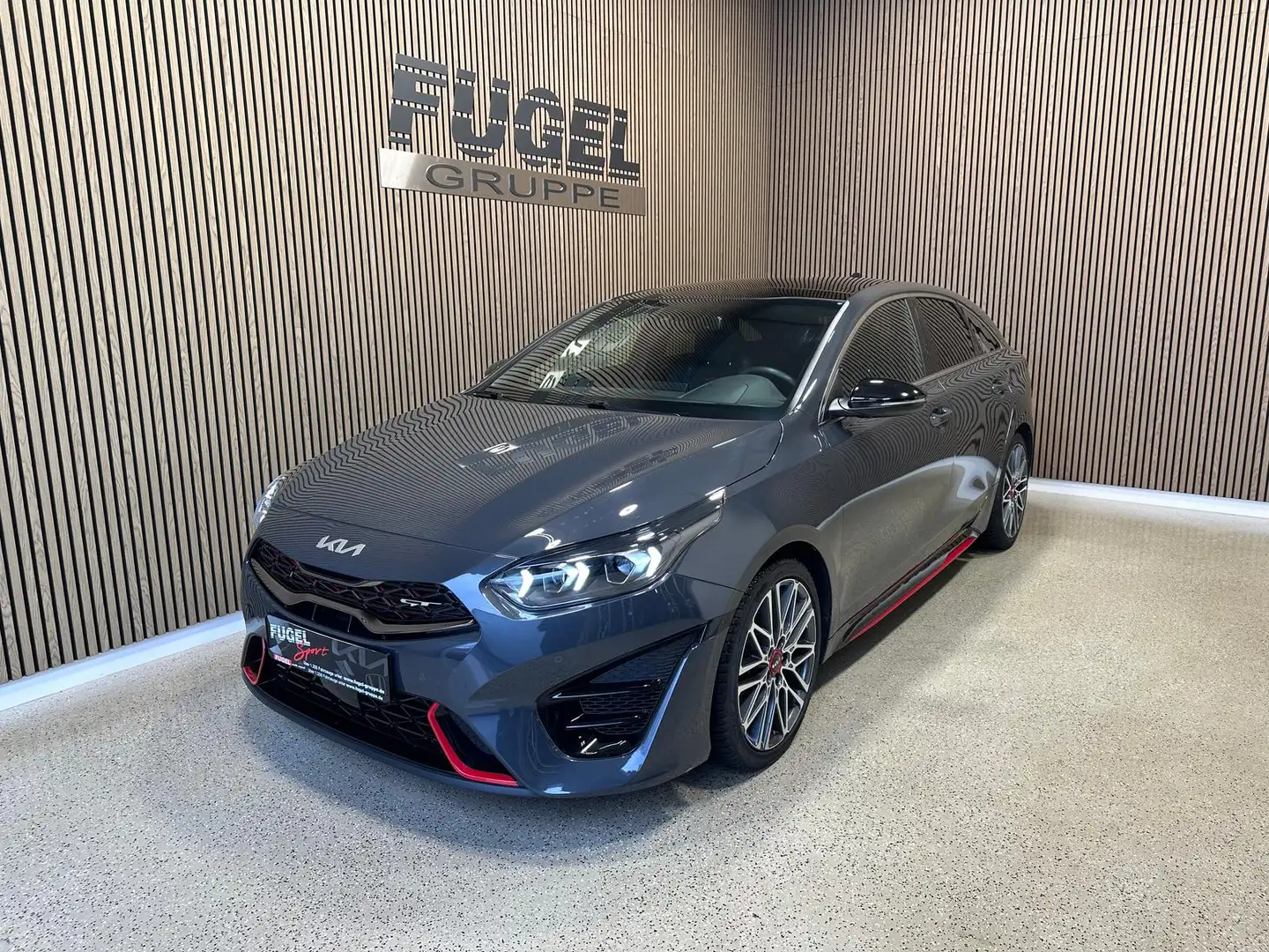Kia ProCeed / pro_cee'd 1.6 T-GDI DCT GT LED|Pano|AHK|Kom.|Navi Gris - 2