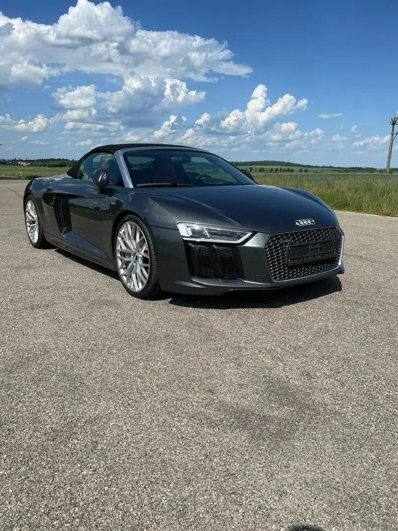 Audi R8 Spyder V10 5.2 FSI Quattro Keramik Service Neu Grau - 1